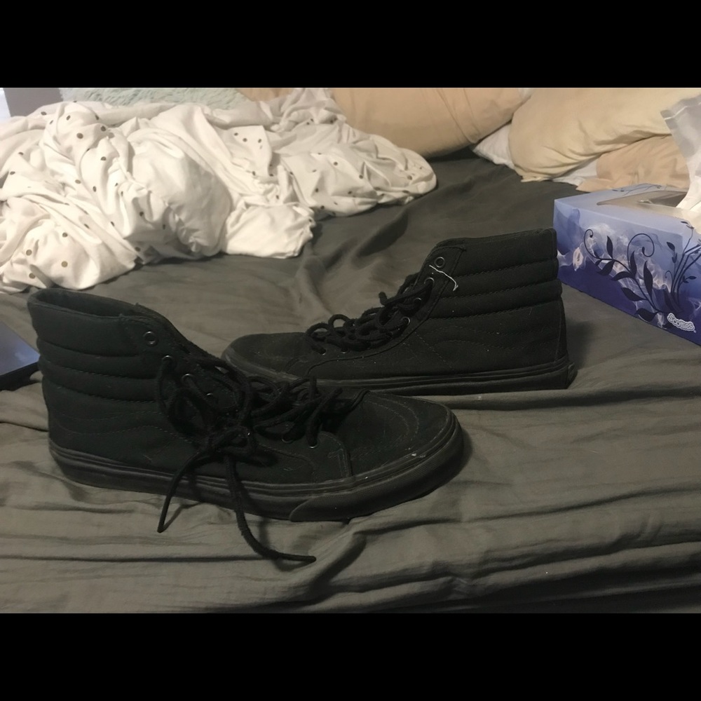 black sk8 hi vans women’s 10 men’s 8