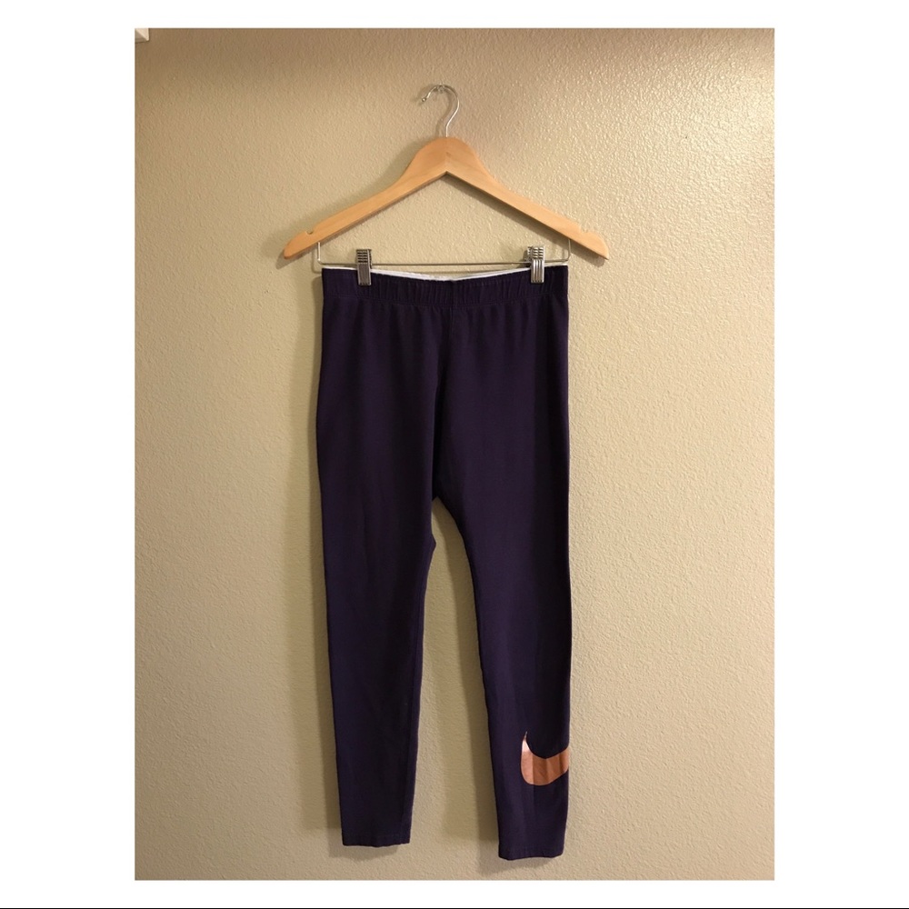 NWOT Nike Plum Workout Leggings