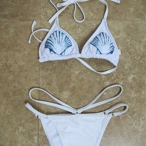 MERMAID SHELL white string triangle bikini size S