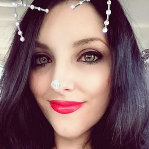 Meet your Posher, Jaylene