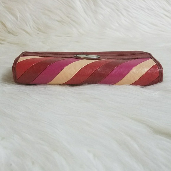 FOSSIL diagonal stripe keyhole check wallet - Picture 2 of 8