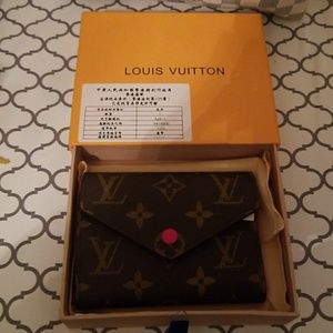 Victorine wallet fuschia