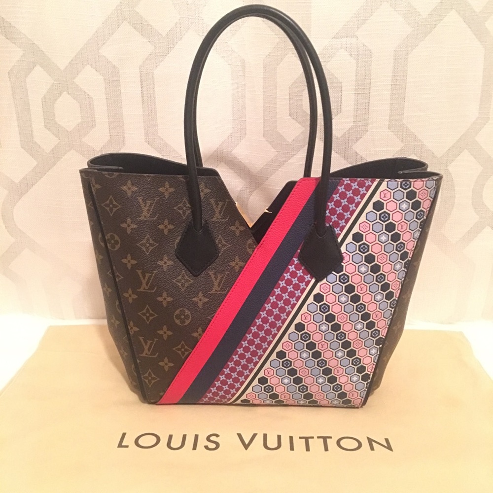 Louis Vuitton Limited Edition Monogram Kimono Bag - Picture 4 of 8