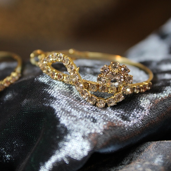 Music Note Hoops - Picture 4 of 7