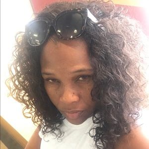 Meet your Posher, Tosha