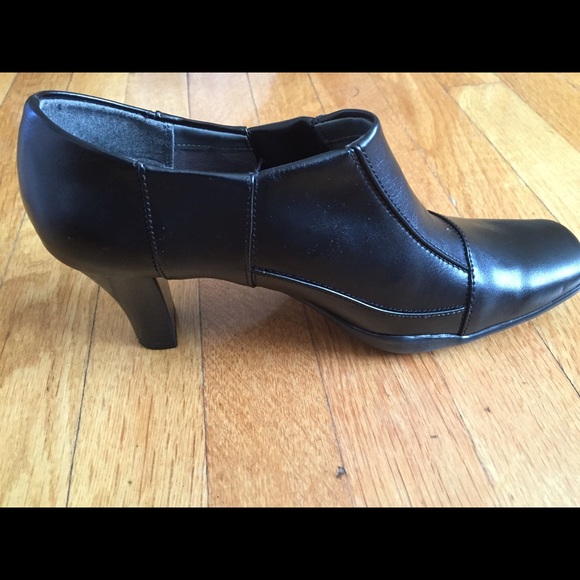 aerosoles rochester pump