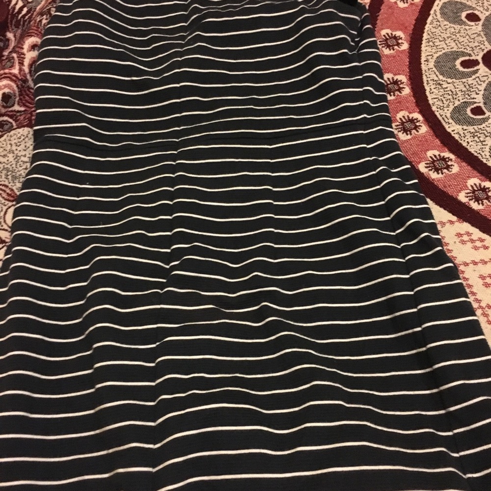 Dress - Picture 3 of 5