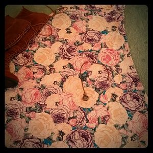 Lularoe Roses Maxi Skirt Size XS Lularoe Roses Maxi Skirt Size XS