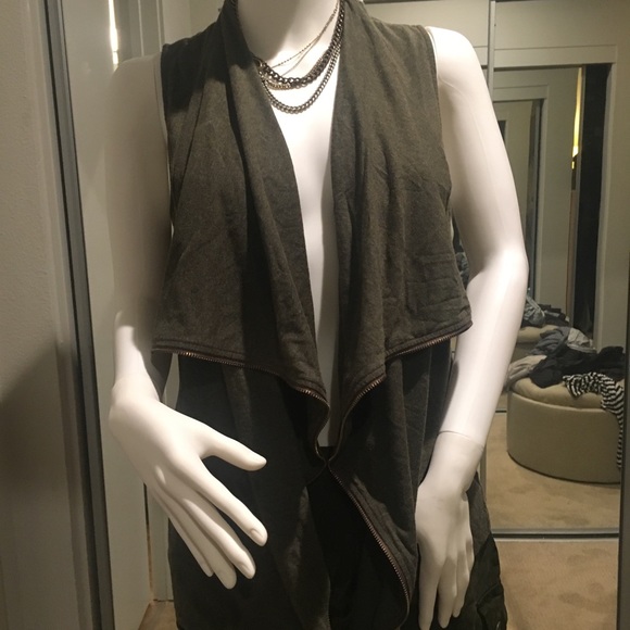 J. Crew zippered vest. - Picture 3 of 5