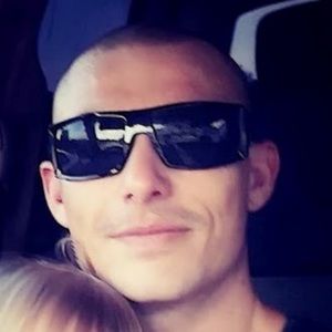 Meet your Posher, Travis