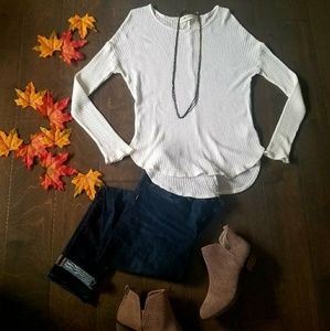 White waffle layering long-sleeve tee