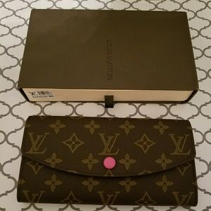 Emilie Wallet Fuschia