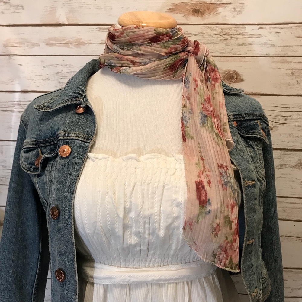 Floral neck scarf