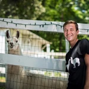 Meet your Posher, Aaron