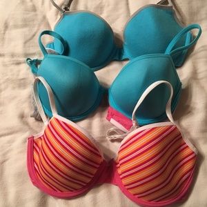 💥Sale! No Boundaries bras 36B