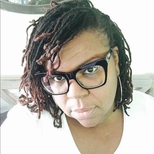 Meet your Posher, Jacqueline