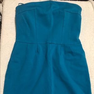 STRAPLESS BLUE DRESS
