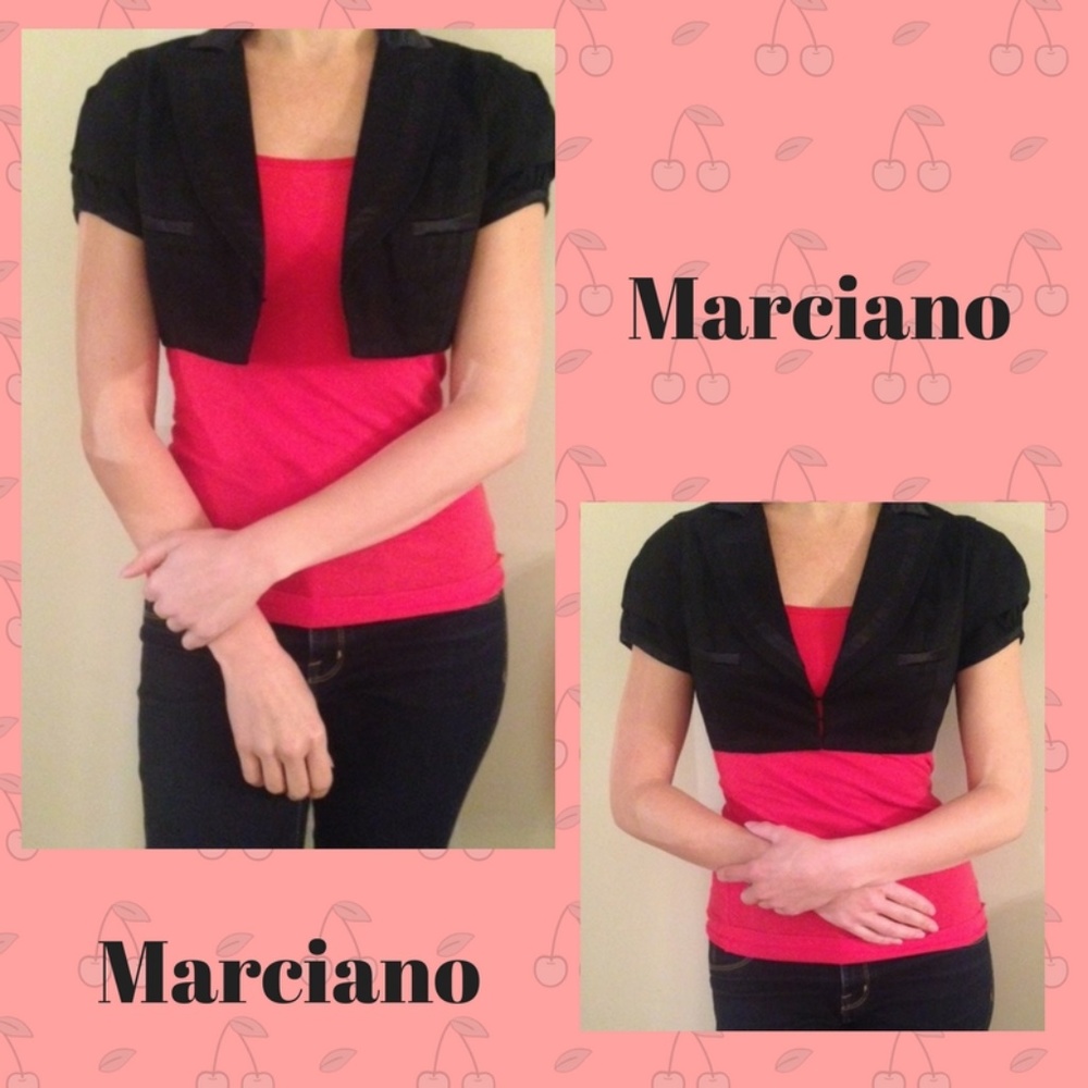 Cropped, short-sleeved jacket