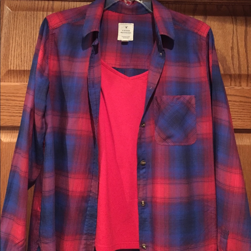 American Eagle shirt/Express Cami bundle