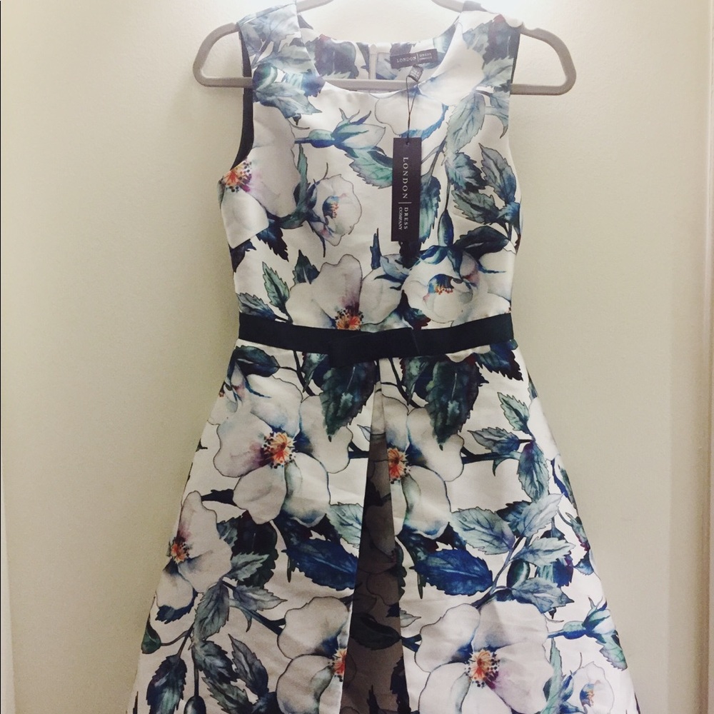 NEW Modcloth Dress - Picture 2 of 3