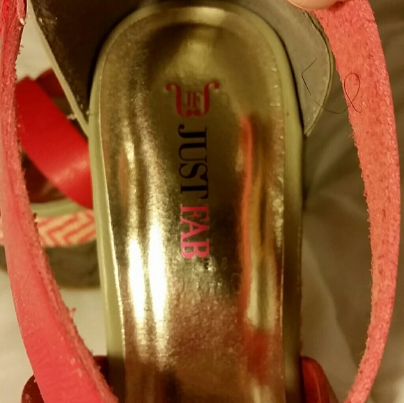 Shoes - Picture 3 of 4