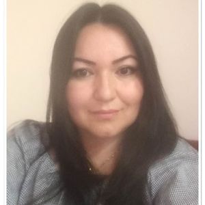 Meet your Posher, Elmira ella