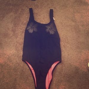 Victoria's Secret One Piece Swimsuit. New w/ tag S