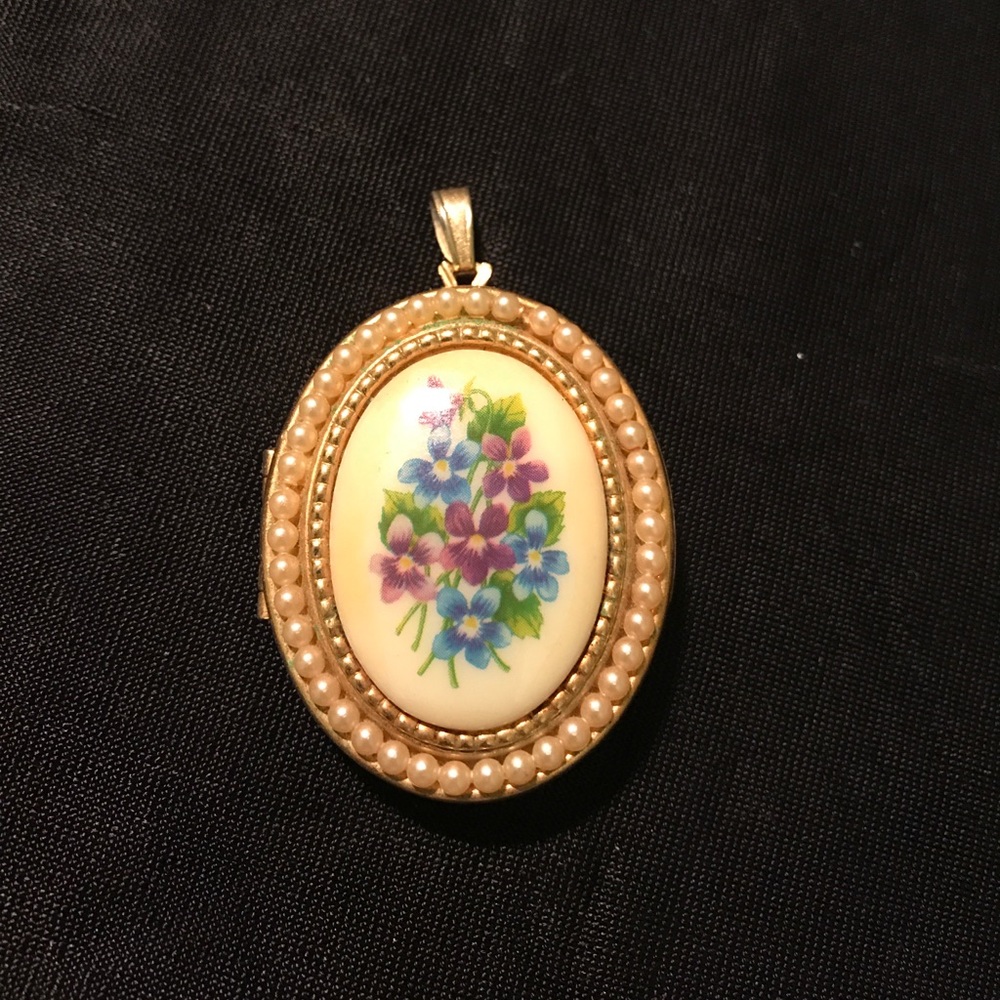 Vintage Avon Locket