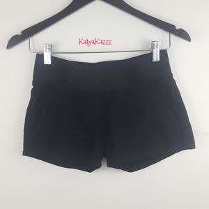 ♥️CLUB DONNA♥️ SHORTS♥️