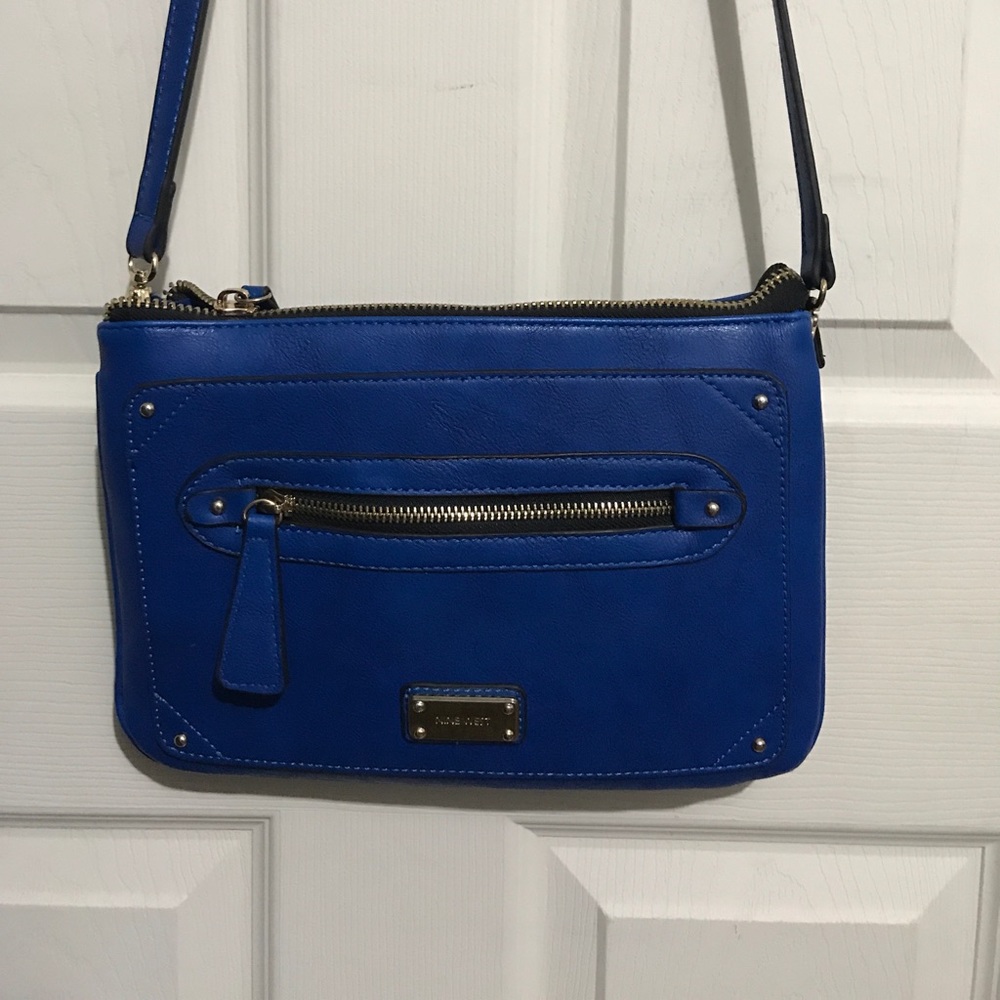 Blue Nine West crossbody bag!