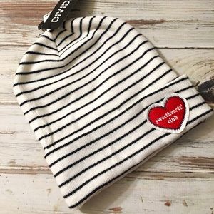 H&M Accessories - H&M NEW white and black striped beanie!❤️ H&M Accessories - H&M NEW white and black striped beanie!❤️