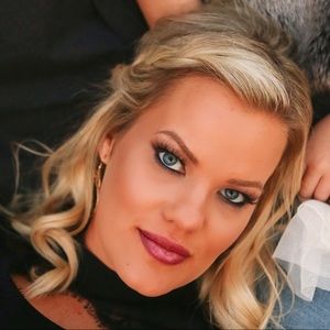 Meet your Posher, Brandy