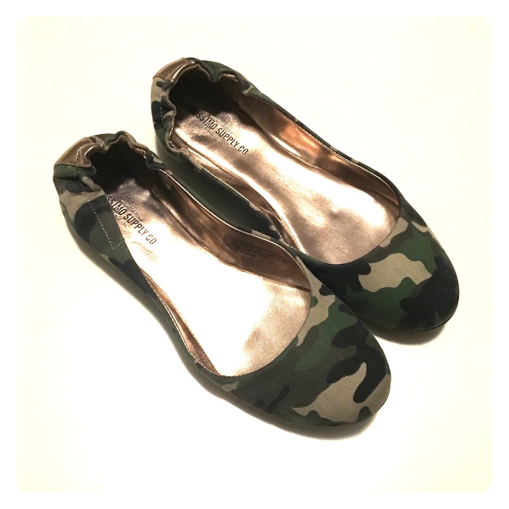 Camo flats