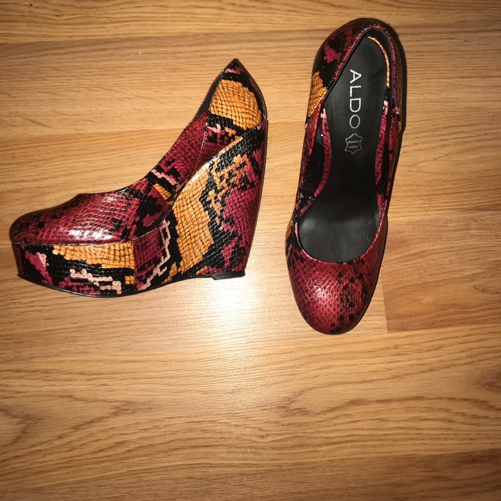 Snake Skin Wedges