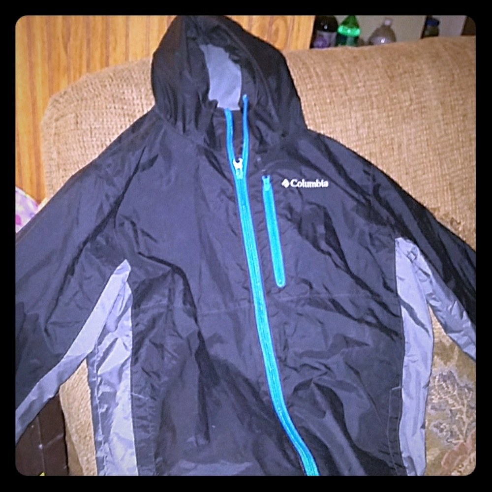 Jacket boys.brand new never wore.