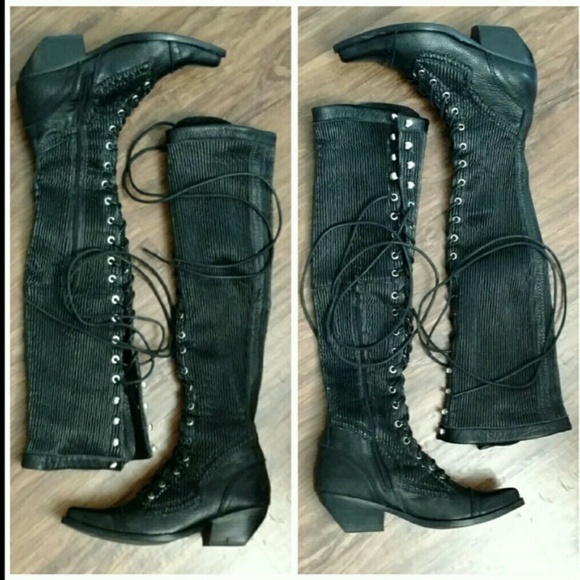 ISO JC Erlene Boot - Picture 1 of 1