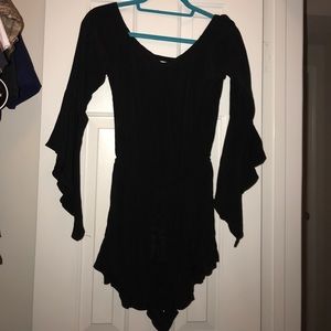 Black flow sleeve romper