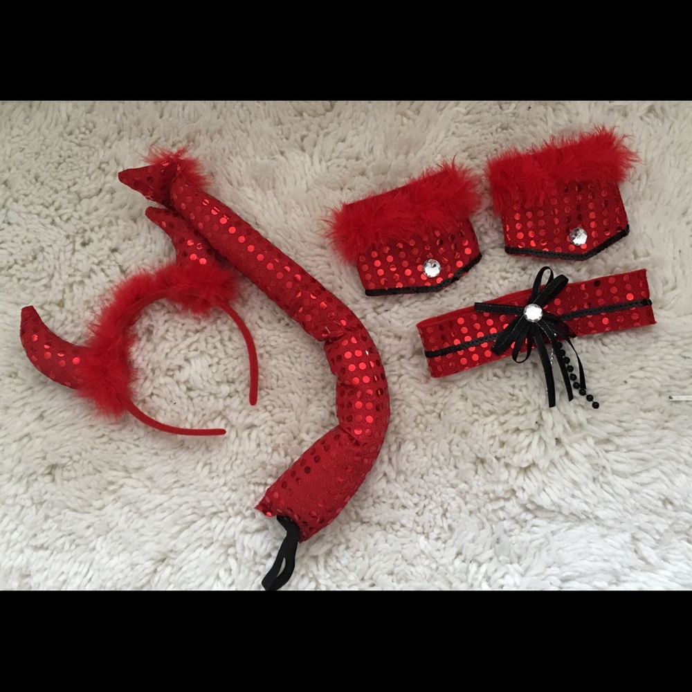 Devil Halloween Props