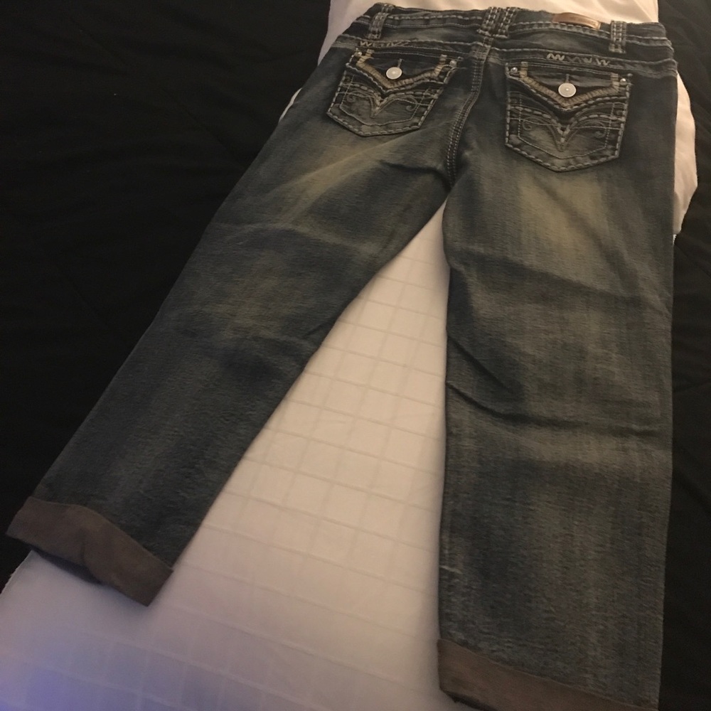 Brand new without tag.