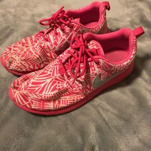 Pink Nike tennis shoes!