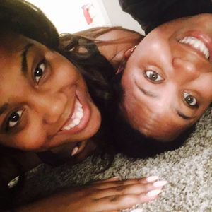 Meet your Posher, Simone