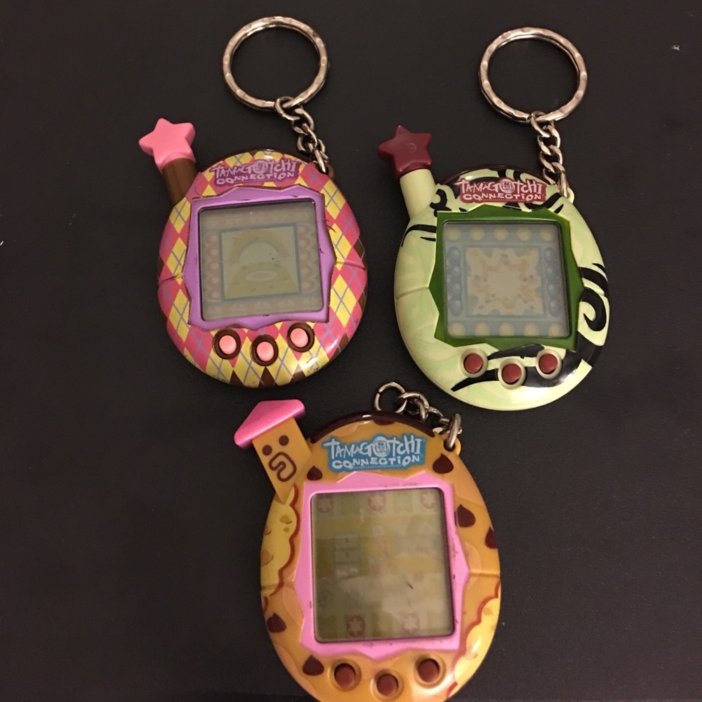 Tamagotchi V4 Individual/Bundle