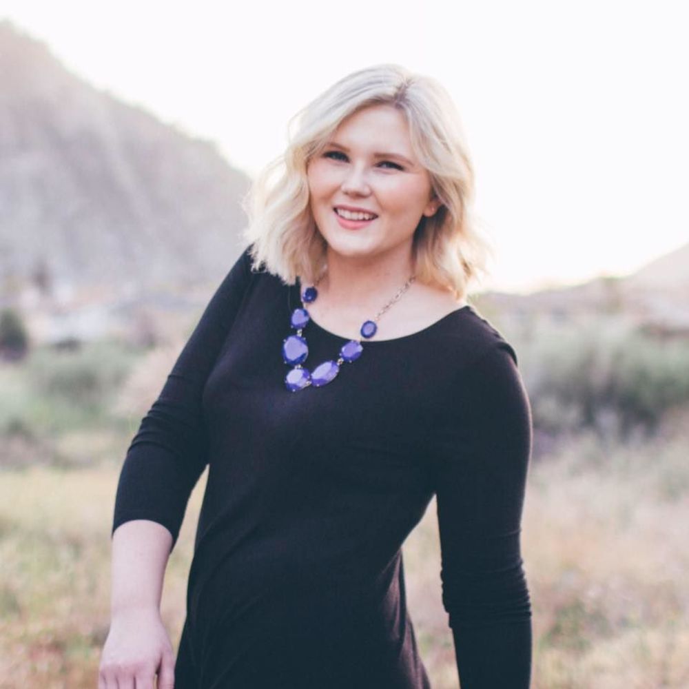 Meet your Posher, Alexis