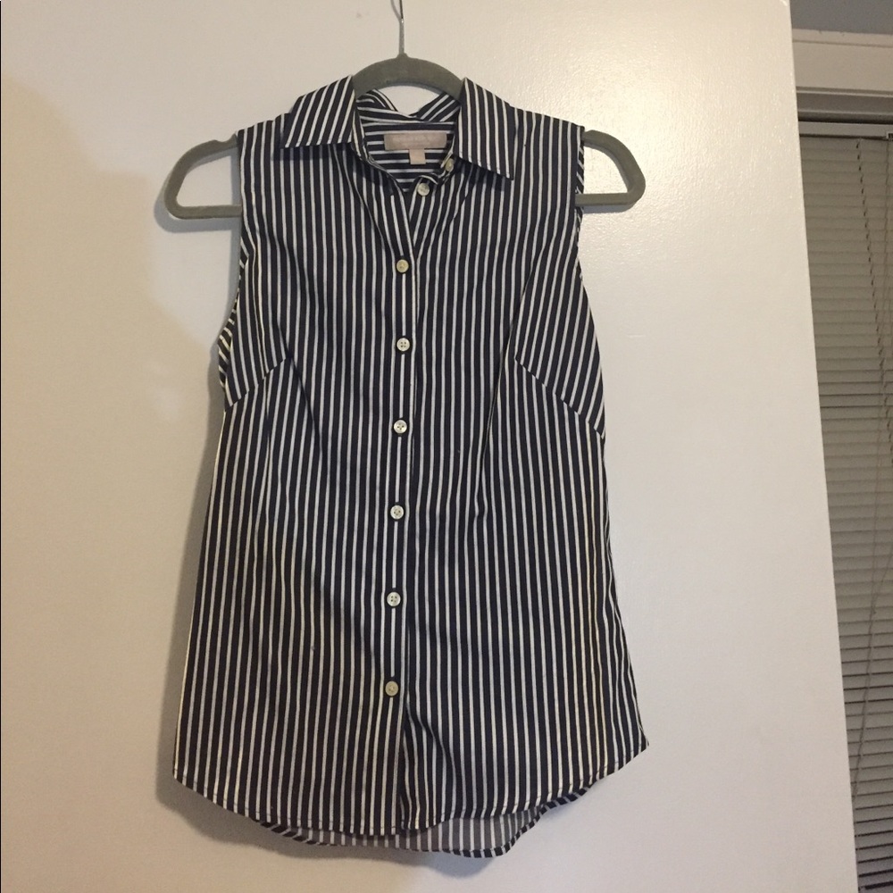 Button down sleeveless blouse