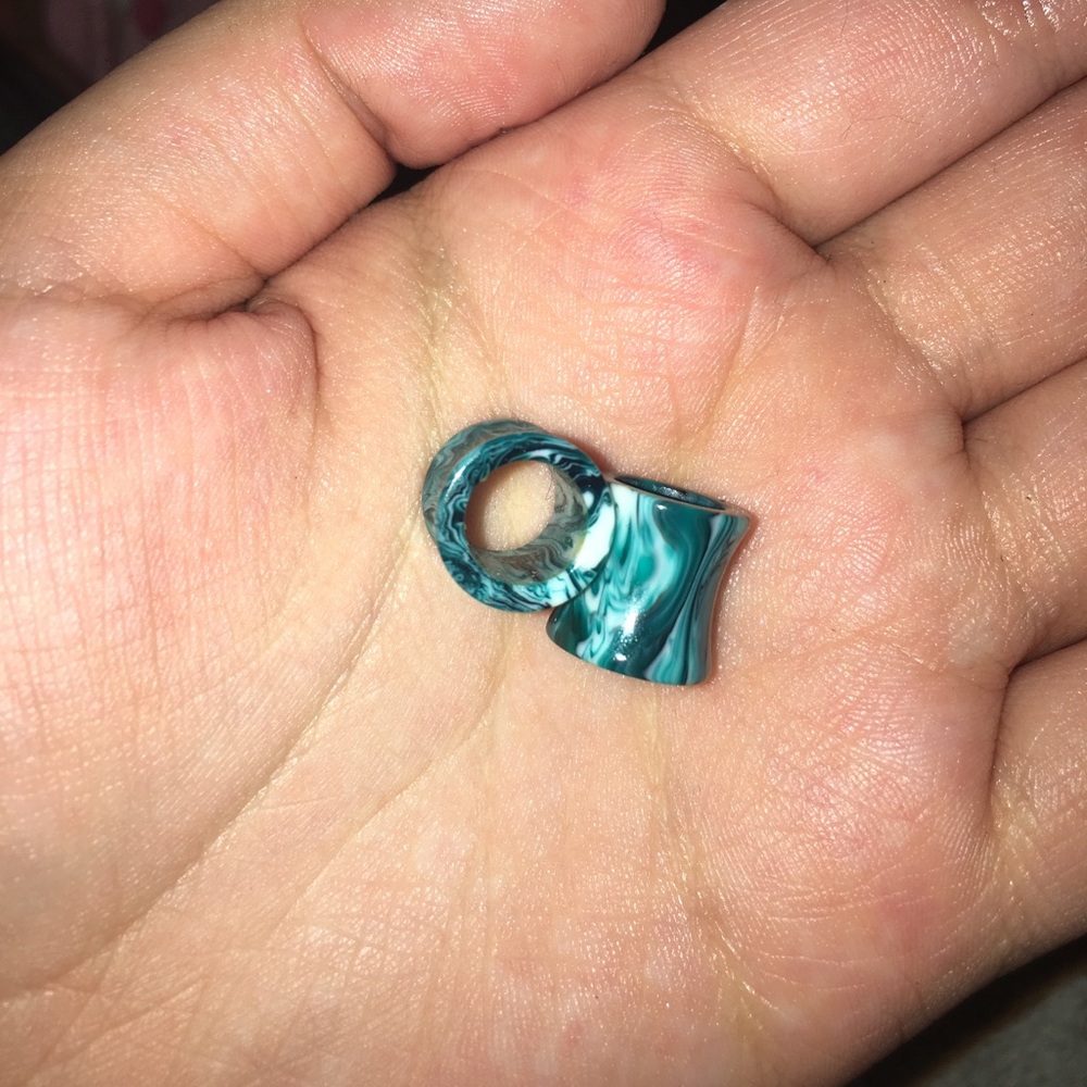Acrylic Marble Style Tunnels/Eyelets 00g