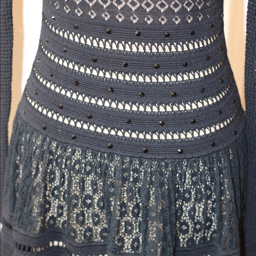 Dress - Picture 5 of 7