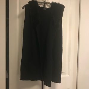 Theory vest w real fur hood