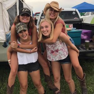 Meet your Posher, Allison