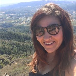 Meet your Posher, Christina