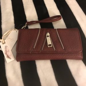 SALE Jessica Simpson Maroon Zipper Wallet ⭐️